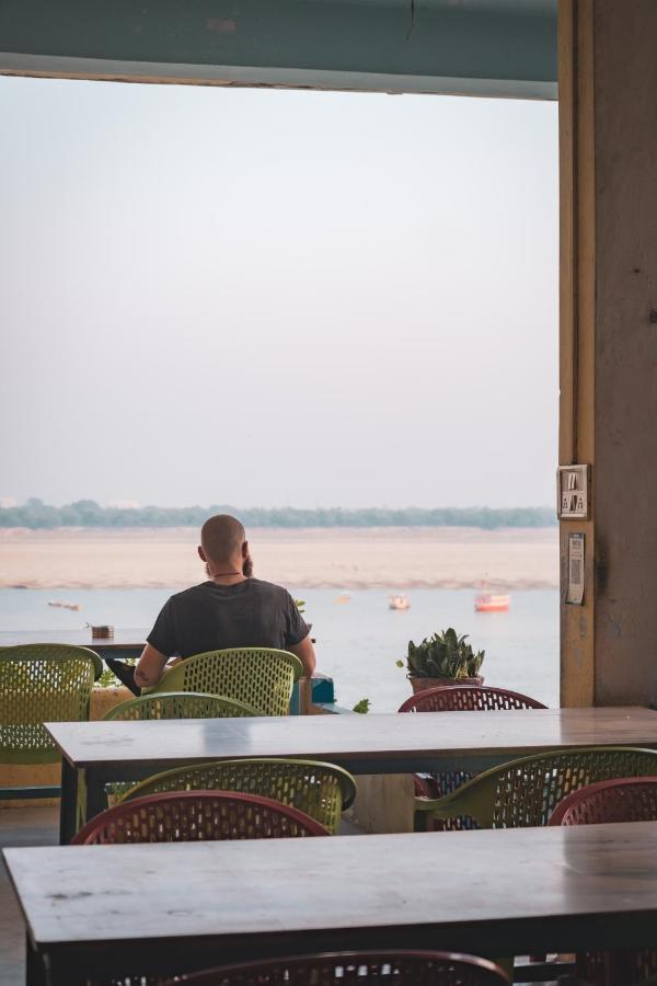 Vishnu Rest House Varanasi Eksteriør billede