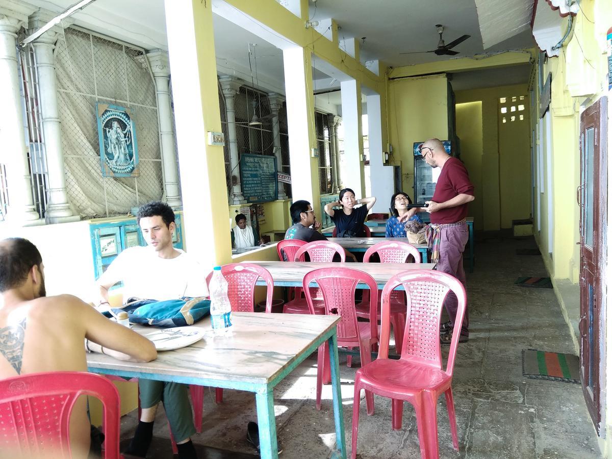 Vishnu Rest House Varanasi Eksteriør billede
