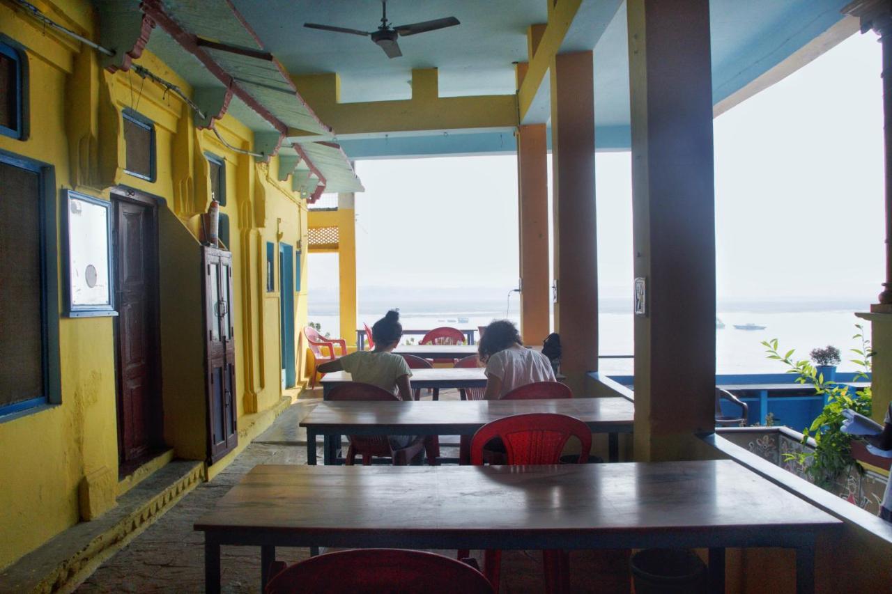Vishnu Rest House Varanasi Eksteriør billede