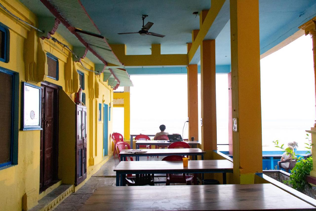 Vishnu Rest House Varanasi Eksteriør billede
